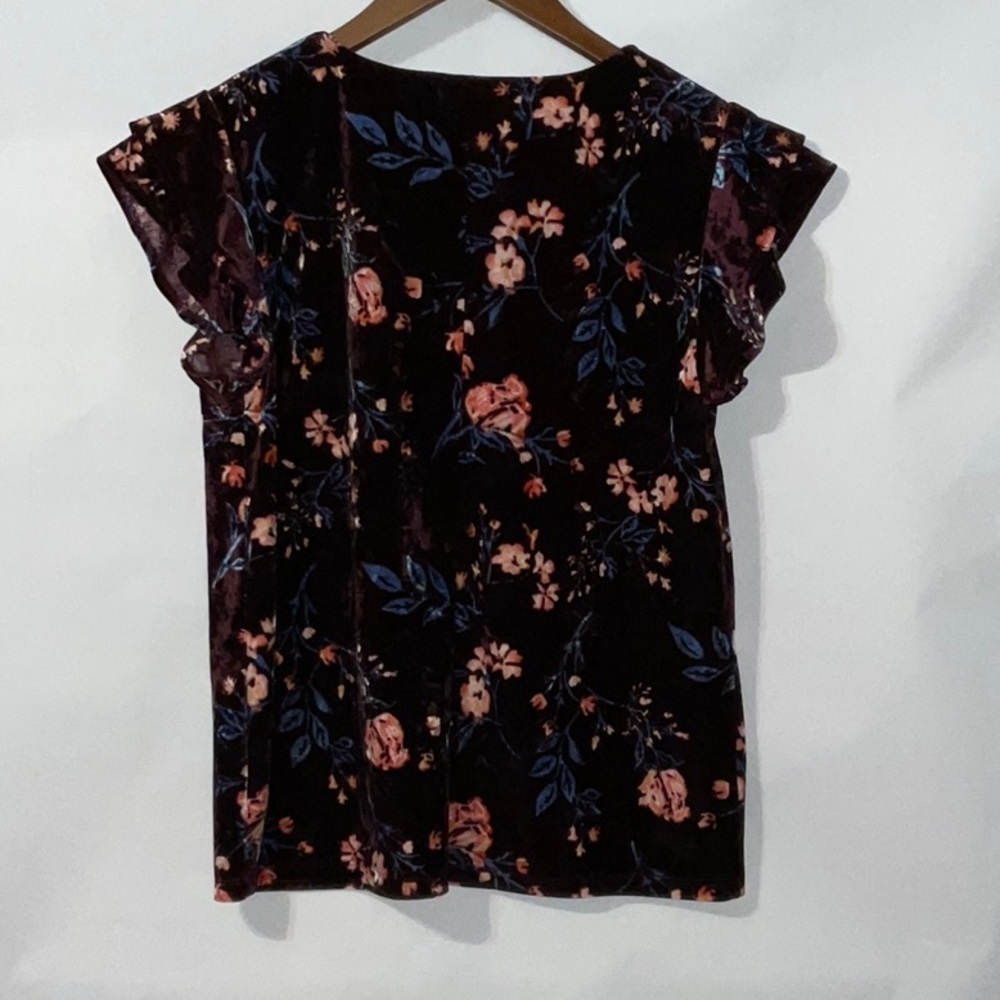 a.n.a. Top. Deep Purple velvety feel. Size M - Picture 2 of 9